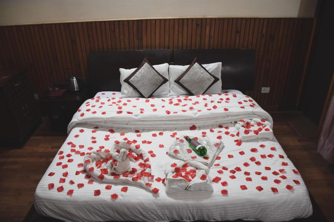 The Canadian Woods Resort Nainital Eksteriør billede