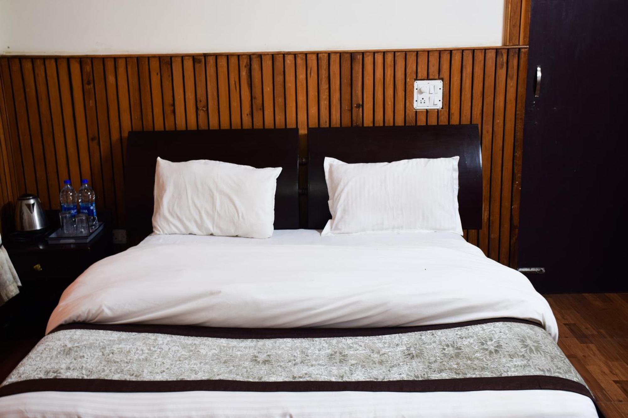 The Canadian Woods Resort Nainital Værelse billede
