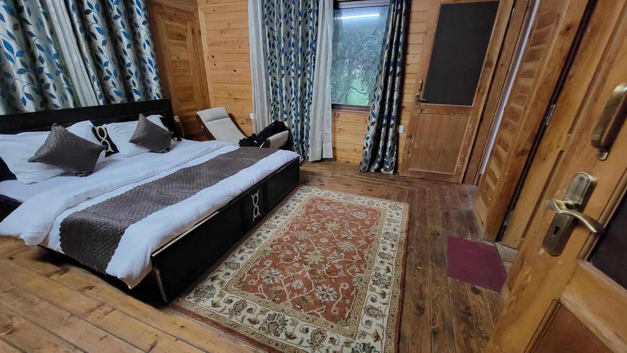 The Canadian Woods Resort Nainital Værelse billede