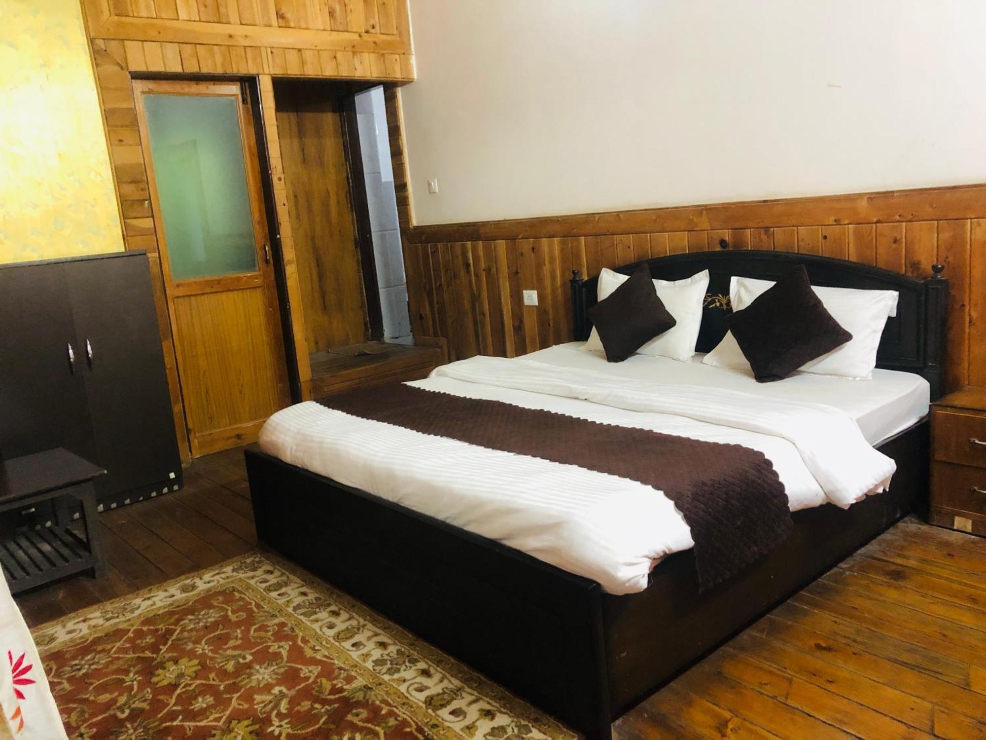 The Canadian Woods Resort Nainital Eksteriør billede